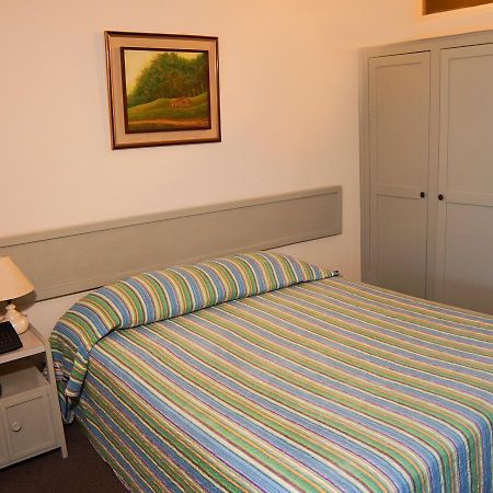 Hotel Vesuvio Сан-Хосе Экстерьер фото
